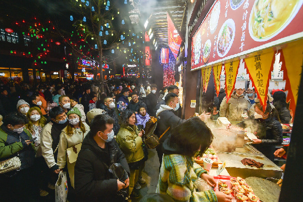 餐飲業(yè)現“開(kāi)門(mén)紅”　鞏固復蘇態(tài)勢需多方合力