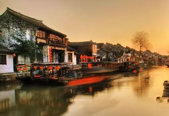 特色小鎮成我國經(jīng)濟發(fā)展新引擎