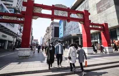 街巷重生“煙火氣”　人氣恢復待時(shí)日
