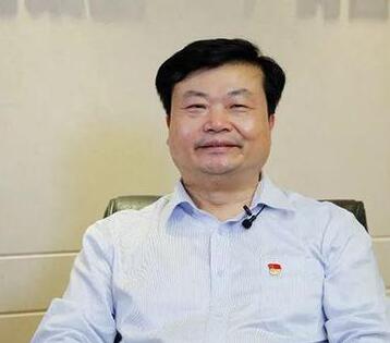 廣藥集團董事長(cháng)李楚源：讓中藥時(shí)尚化，讓時(shí)尚中藥化